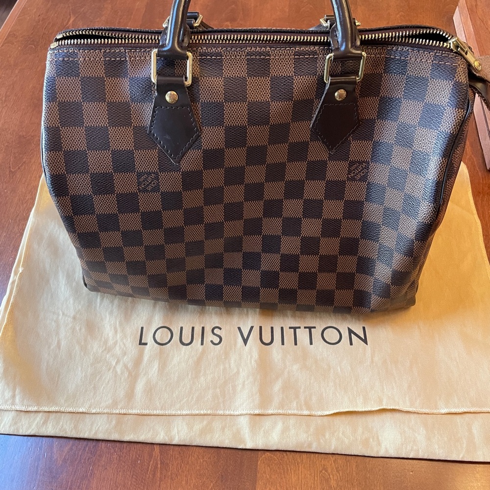 Authentic Louis Vuitton Damier Speedy 30
